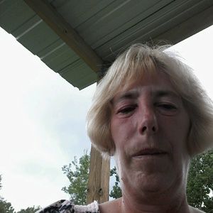 Meet your Posher, Connie